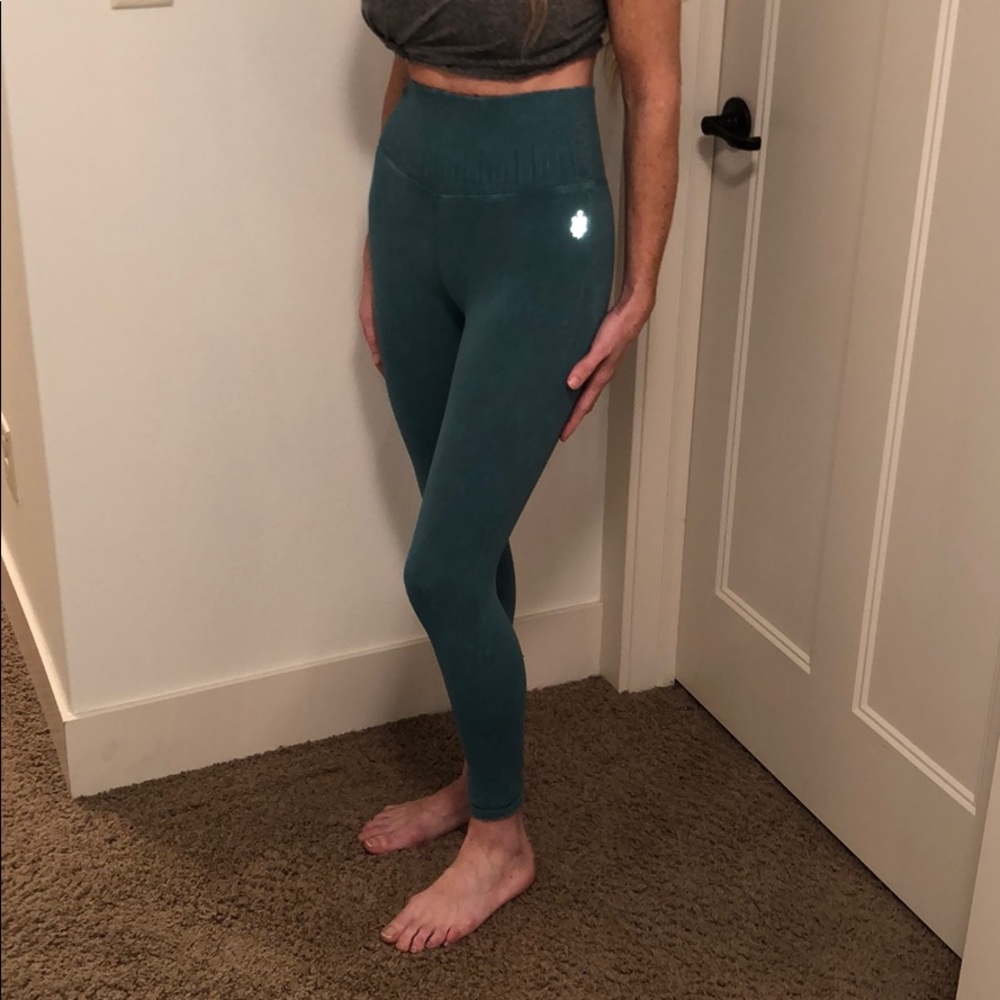 Free People Movement- Good Karma vintage legging